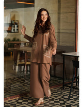 Load image into Gallery viewer, Walnut Whirl (2-4 weeks delivery)