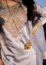 Load image into Gallery viewer, Zehnaseeb (2-4 weeks delivery)