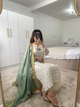 Load image into Gallery viewer, Defective Mint (Immediate Dispatch)