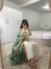 Load image into Gallery viewer, Defective Mint (Immediate Dispatch)