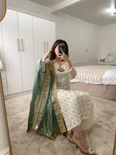 Load image into Gallery viewer, Defective Mint (Immediate Dispatch)