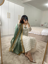 Load image into Gallery viewer, Defective Mint (Immediate Dispatch)