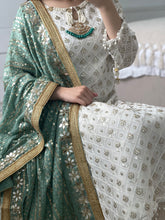 Load image into Gallery viewer, Defective Mint (Immediate Dispatch)