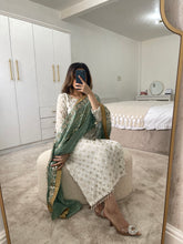 Load image into Gallery viewer, Defective Mint (Immediate Dispatch)