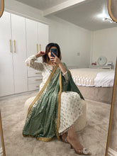 Load image into Gallery viewer, Defective Mint (Immediate Dispatch)