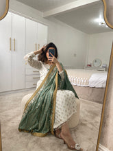 Load image into Gallery viewer, Defective Mint (Immediate Dispatch)