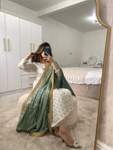 Load image into Gallery viewer, Defective Mint (Immediate Dispatch)