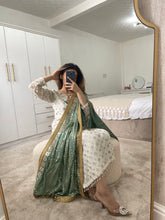 Load image into Gallery viewer, Defective Mint (Immediate Dispatch)