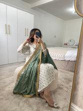 Load image into Gallery viewer, Defective Mint (Immediate Dispatch)