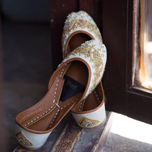 Load image into Gallery viewer, Adele (Immediate Dispatch)