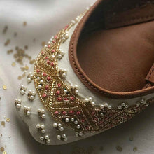 Load image into Gallery viewer, Adele (Immediate Dispatch)