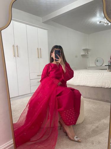 Fuschia shalwar suit (Immediate dispatch)