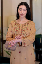 Load image into Gallery viewer, Paria Linen 2pc Stitched (3-4 Weeks Delivery)