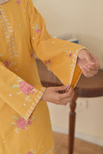 Load image into Gallery viewer, Eshal Set 3 - Piece  (2-4 week’s delivery)