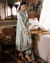 Load image into Gallery viewer, Heer 3 - Piece  (8-10 week’s delivery)