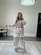 Load image into Gallery viewer, Dananeer inspired lawn printed coord set with shirt and trouser Asian clothing
