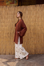 Load image into Gallery viewer, 2PC Embroidered Khaddar MSK 05 – Brown (2-4 weeks delivery)