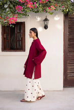 Load image into Gallery viewer, 2PC Embroidered Khaddar MSK 05 – Maroon (2-4 weeks delivery)