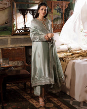 Load image into Gallery viewer, Heer 3 - Piece  (8-10 week’s delivery)