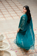 Load image into Gallery viewer, Emerald Empress (3-5 weeks delivery)