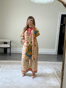 Jacquard printed 2 piece set with shirt and trouser.