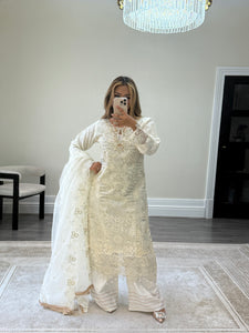 White baroque inspired organza suit with embellishment and embroidery with organza duppata and trouser. Asian party wear suit.
