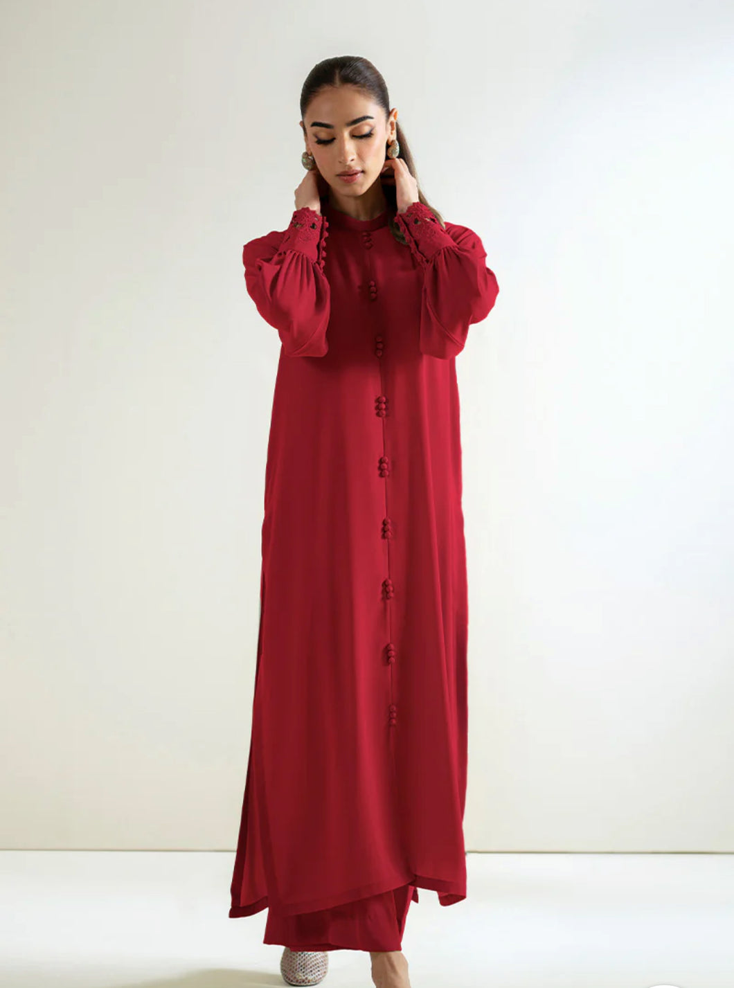 Alaia Red (2-4 weeks delivery)