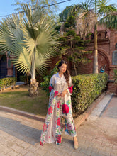 Load image into Gallery viewer, Naira- Silk 3 Piece Suit (immediate dispatch)