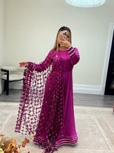 Load image into Gallery viewer, Mirror work duppata suits Asian party wear