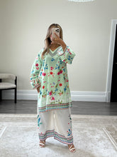 Load image into Gallery viewer, Dananeer inspired lawn printed coord set with shirt and trouser Asian clothing