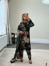 Load image into Gallery viewer, Maria B inspired embroidered lawn suit 2 colours black and lilac