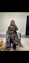 Load image into Gallery viewer, Floral print suit. With organza and wide leg trouser.Pakistani Indian shalwar kameez.