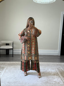 Jacquard printed 2 piece set with shirt and trouser.