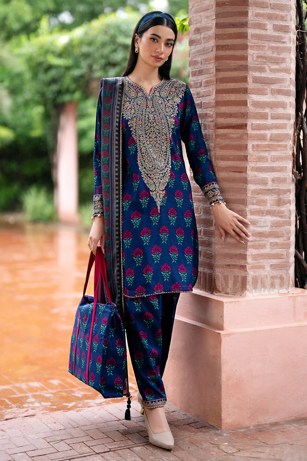 Embroidered 1135