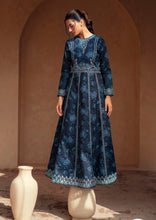 Load image into Gallery viewer, Sienna raw silk (2-4 weeks delivery)