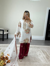 Load image into Gallery viewer, Ethnic inspired silk suit with full sequin embroidery. Wide leg trouser. Khadi net duppata. Fully embroidered party wear Asian suit.