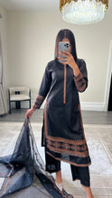 Load image into Gallery viewer, Black lawn embroidered lawn suit with cotton net duppata