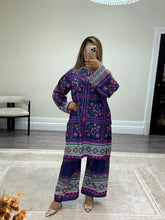 Load image into Gallery viewer, Soft khaddar  2 piece coord set. Shirt and trouser with printing detail. Soft jacquard fabric.
