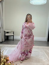 Load image into Gallery viewer, Pink floral embroidered suit with organza duppata and wide leg silk trouser. Eid collection. Party wear.