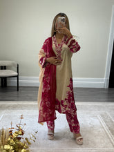 Load image into Gallery viewer, Bella 2 - lawn 3pc Suit (Immediate Dispatch)