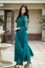 Load image into Gallery viewer, Emerald Empress (3-5 weeks delivery)