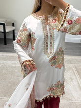 Load image into Gallery viewer, Ethnic inspired silk suit with full sequin embroidery. Wide leg trouser. Khadi net duppata. Fully embroidered party wear Asian suit.