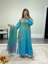 Load image into Gallery viewer, Ombré long fusion suit with Khadi net duppata and trouser. Casual suit. Date night outfit.