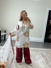 Load image into Gallery viewer, Ethnic inspired silk suit with full sequin embroidery. Wide leg trouser. Khadi net duppata. Fully embroidered party wear Asian suit.