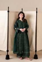 Load image into Gallery viewer, Shades Of Emerald (2-4 weeks delivery)