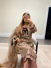 Load image into Gallery viewer, Mauve Organza embellished suit with stonework. Cotton net duppata and cotton silk trouser.