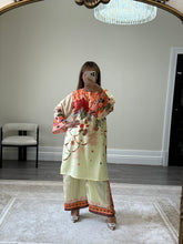 Load image into Gallery viewer, Jacquard printed 2 piece set with shirt and trouser.