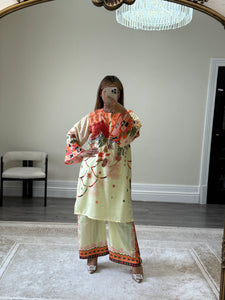 Jacquard printed 2 piece set with shirt and trouser.