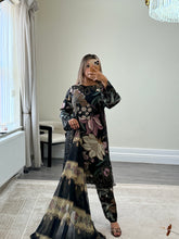 Load image into Gallery viewer, Maria B inspired embroidered lawn suit 2 colours black and lilac