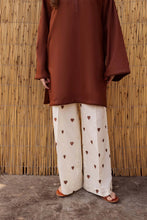 Load image into Gallery viewer, 2PC Embroidered Khaddar MSK 05 – Brown (2-4 weeks delivery)